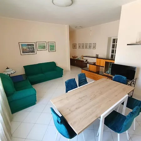 Casa Mirella Apartment